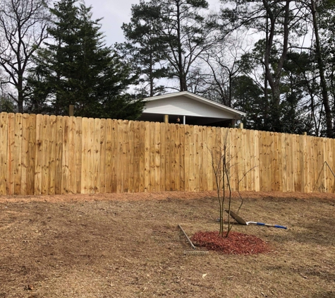 Estell's Tree & Lawn Service - Leeds, AL. Privacy Fence