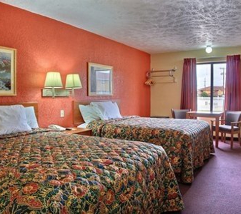 Econo Lodge - Ottawa, KS