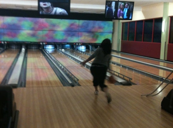 Celebrity Lanes - Centennial, CO