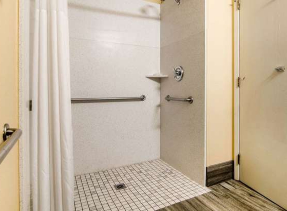 Quality Inn & Suites - Albany, OR