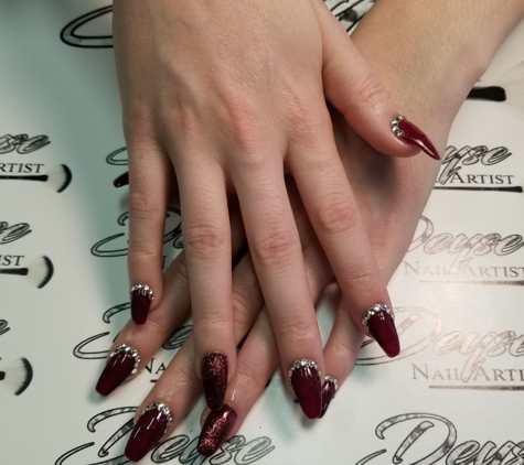 Nails By Deyse - Milwaukee, WI