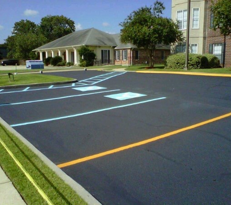Malcolm's Parking Lot Striping and Seal Coating LLC - Gonzales, LA