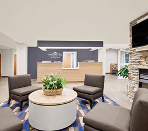 Microtel Inn & Suites by Wyndham Middletown - Middletown, NY