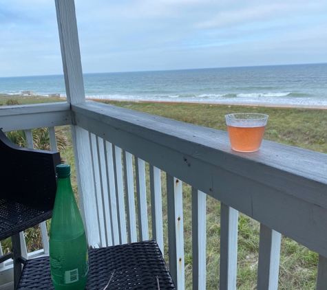 The St Augustine Beach House - Saint Augustine, FL