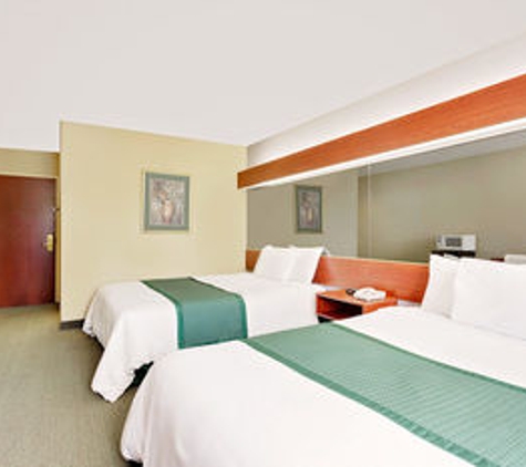 Microtel Inn & Suites by Wyndham Thomasville/High Point/Lexi - Thomasville, NC