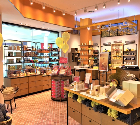 L'occitane En Provence - Burlington, MA