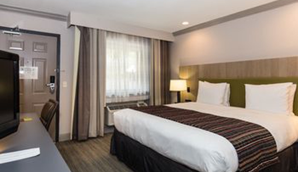 Country  Inns & Suites - Metairie, LA