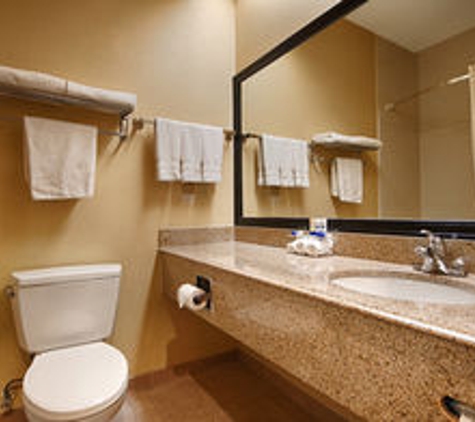 Best Western Plus North Houston Inn & Suites - Houston, TX