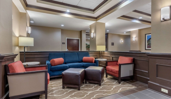 Comfort Inn & Suites - North Little Rock, AR