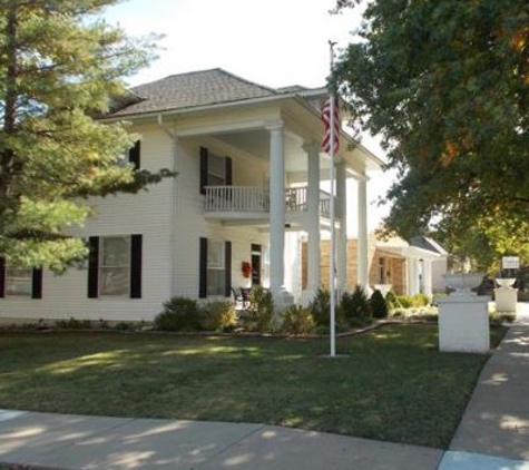 Carlson Funeral Home - El Dorado, KS