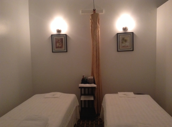 Sole + Mind Reflexology (Massage) - Sherman Oaks, CA