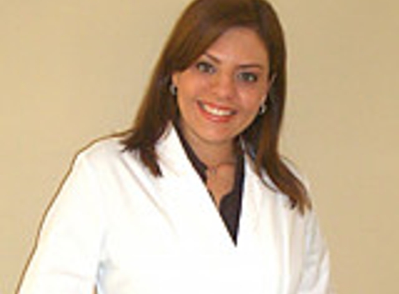 Linnette L Hernandez, DMD - Orlando, FL