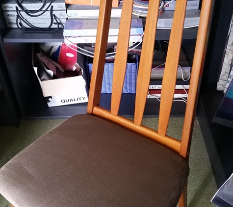 Academy Upholstery - Fadden, ACT