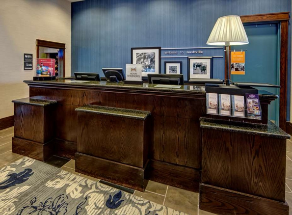 Hampton Inn & Suites Nashville Downtown - Nashville, TN