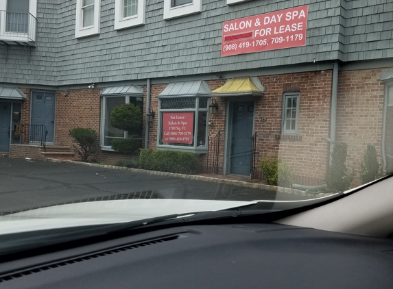 All About Me Salon & Day Spa - Cranford, NJ. What the heck I had an appointment today at 1 only to show up and find this with no phone call on a forwarding address so unprofessional