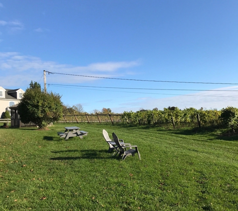 Sunset Meadow Vineyard - Goshen, CT