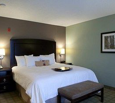 Hampton Inn & Suites Detroit-Canton - Canton, MI