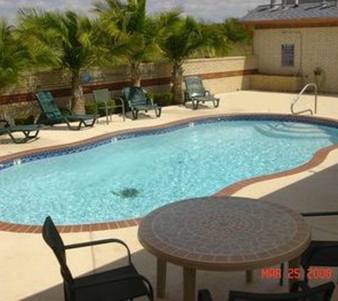 Oxford Inn & Suites - Webster, TX