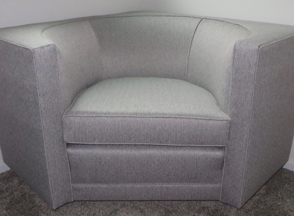 Hampton's Custom Design Upholstery - Creswell, OR