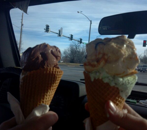 Braum's Ice Cream and Dairy Store - Springfield, MO