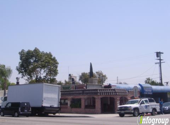 Taqueria Los Lobos - South Gate, CA