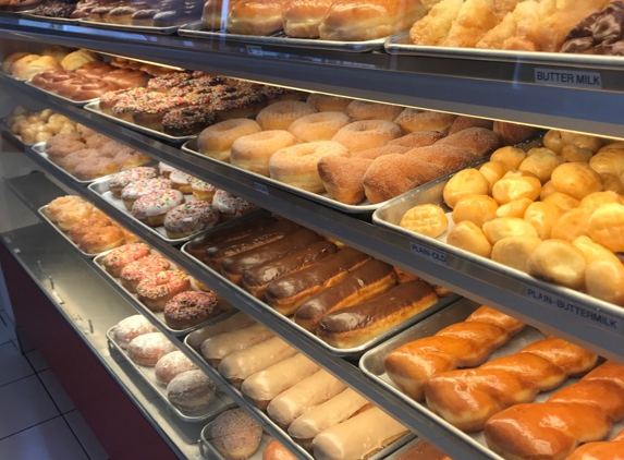 Alesha Donuts - Glendale, AZ