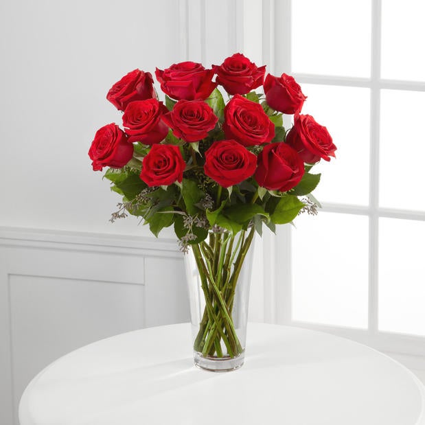 Heart Shaped Roses In An Elegant Box Flower Arrangements In Redwood City, CA