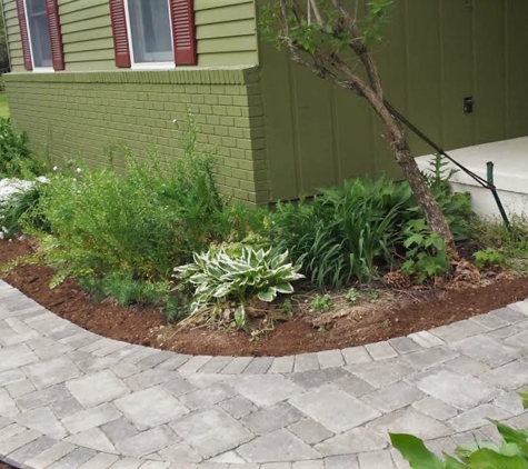 Huron Landscape & Maintenance - Ypsilanti, MI