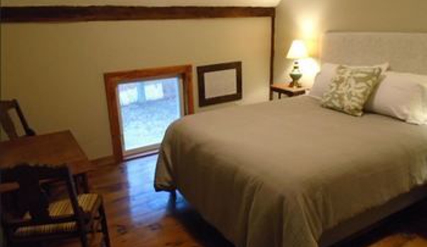 Karass Inn - Chester, VT