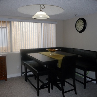 Canoga Courtyard Apartments - Canoga Park, CA