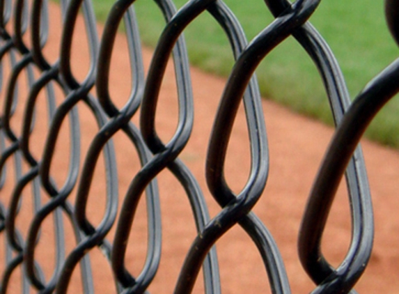 Couch Fencing - Williamsburg, OH