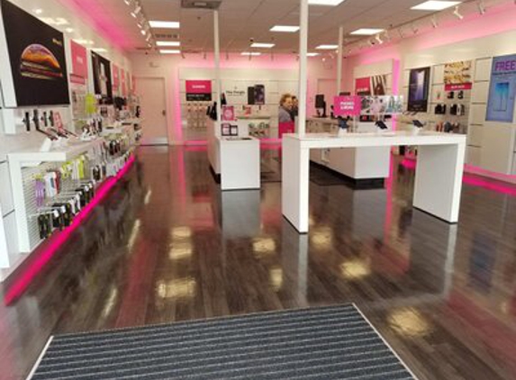 T-Mobile - Newport News, VA