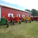 Simmons Farm Museum - Museums