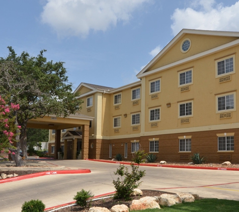 Holiday Inn Express & Suites San Antonio-Airport North - San Antonio, TX