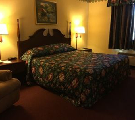 Baymont Inn & Suites - Mount Vernon, KY