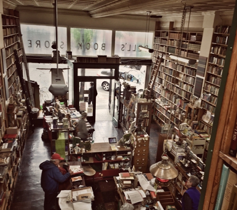 Bell's Book Store - Palo Alto, CA