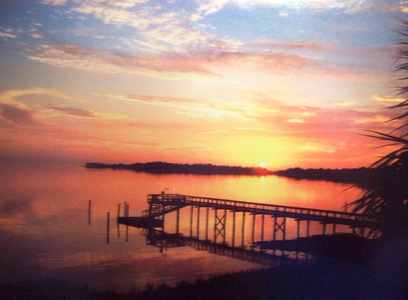 Seahorse Landing Condominiums - Cedar Key, FL