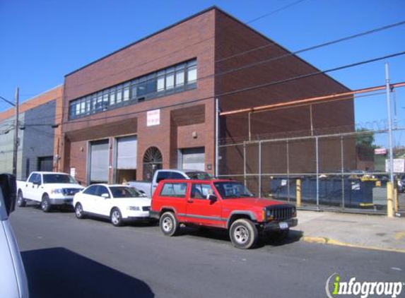 Banner Express & Trucking Corp - Woodside, NY