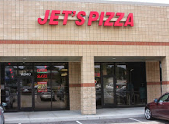 Jet's Pizza - Ballwin, MO