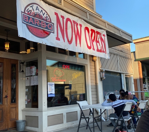 Stan's Bar-B-Q - Issaquah, WA