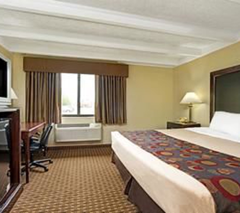 Days Inn - Minneapolis, MN