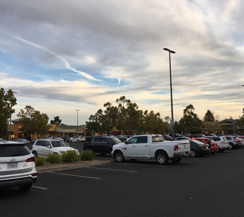 Napa Premium Outlets - Napa, CA