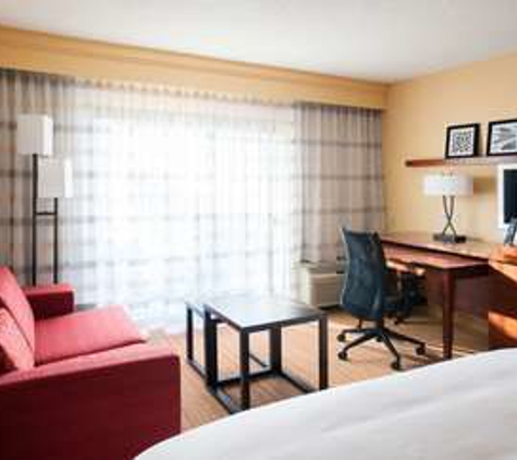 Courtyard by Marriott - Bellevue, WA