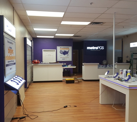 Metro PCS - Broadview Heights, OH