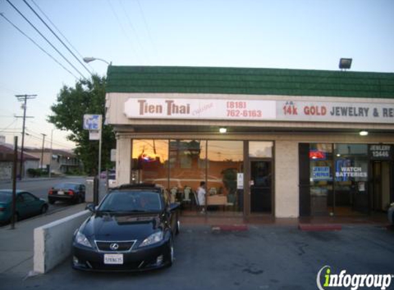 Tien Thai Cuisine - North Hollywood, CA