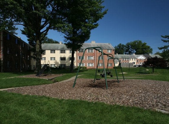 Village Square Wheaton Apartments - Silver Spring, MD