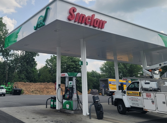 Sinclair Gas Station - New Waterford, OH