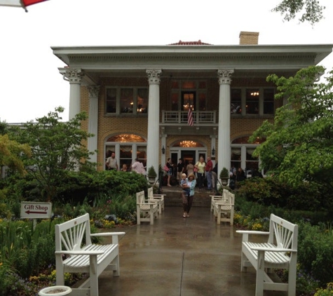 Blue Willow Inn Restaurant - Social Circle, GA