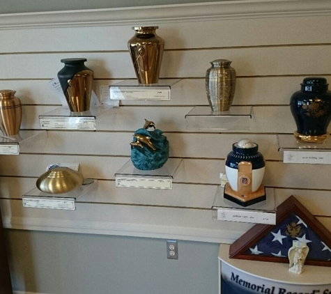 Simple Funerals - Bloomingfield Hills, MI. CREMATION  URNS