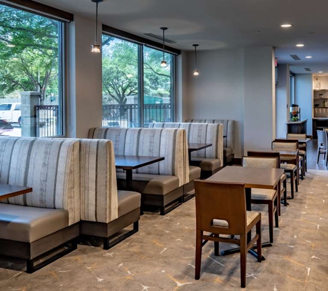 DoubleTree by Hilton Hotel Dallas - Farmers Branch - Farmers Branch, TX